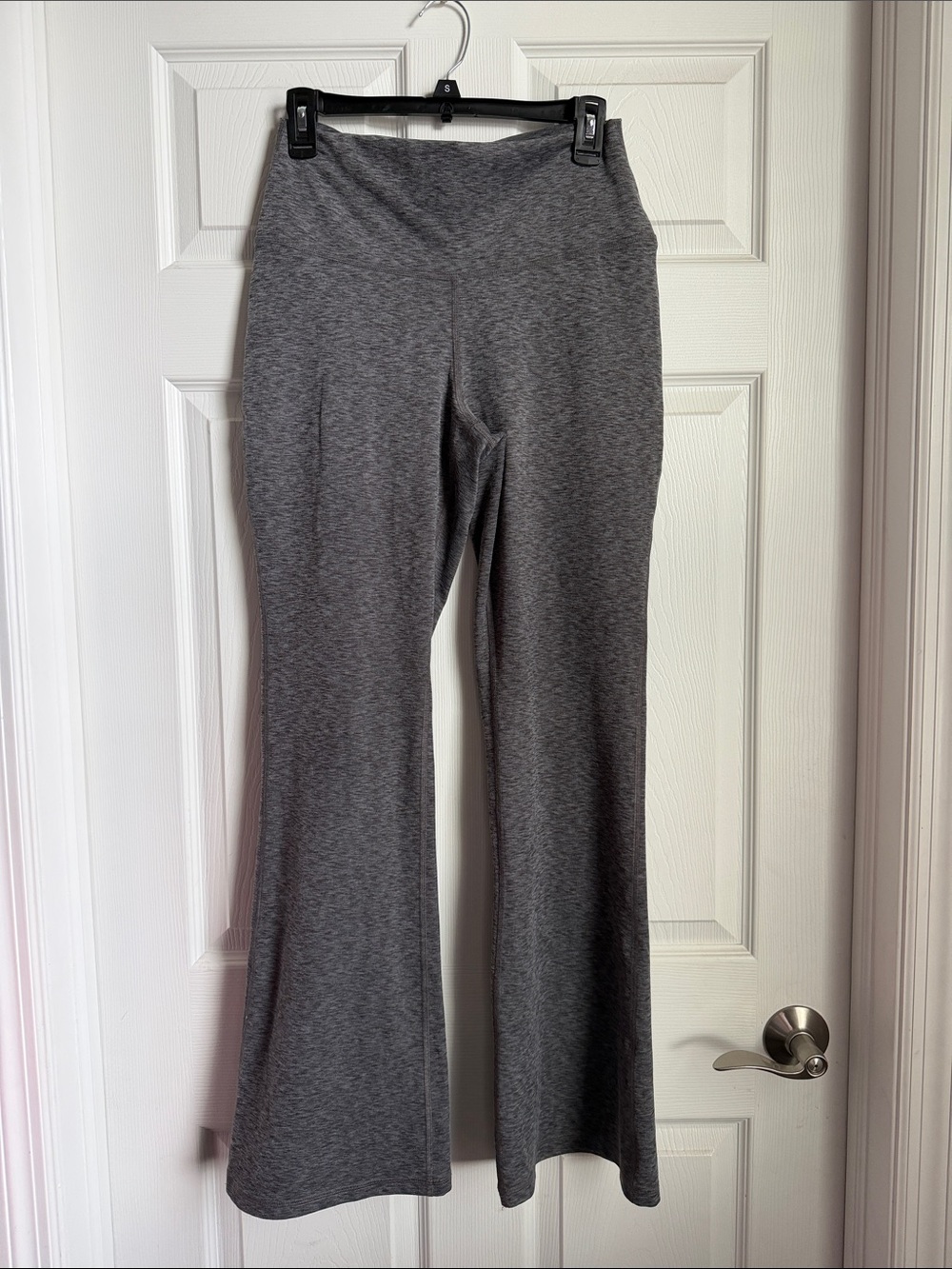 Hollister Heather Gray Flare Yoga Pants